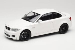 BMW 1M Coupe E82 Biely Minichamps 1:18 110020022 Kov