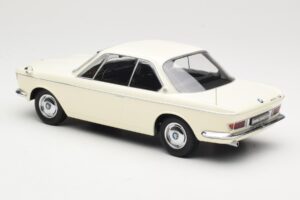 BMW 2000 CS Coupe Krémový KK-Scale 1:18 KKDC180121 Kov – obrázok 5 z 6