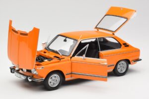BMW 2000 Tii Touring Oranžový Minichamps 1:18 80430145824 Kov – obrázok 2 z 8