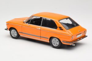 BMW 2000 Tii Touring Oranžový Minichamps 1:18 80430145824 Kov – obrázok 7 z 8