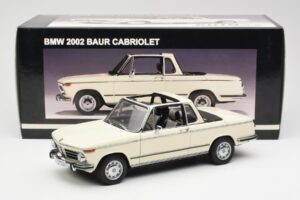 BMW 2002 Baur Kabriolet E10 Chamonix Biely AUTOart 1:18 70532 Kov – obrázok 8 z 8