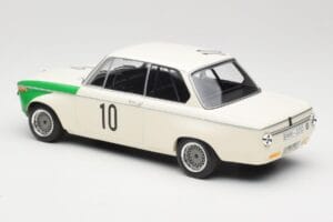 BMW 2002 Tii E10 #10 H. Hahne / D. Quester Winners Nurburgring 1968 Minichamps 1:18 155682710 Kov – obrázok 5 z 6