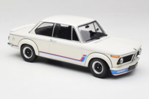 BMW 2002 Tii Turbo Alpine White Minichamps 1:18 155026200 Kov – obrázok 4 z 6
