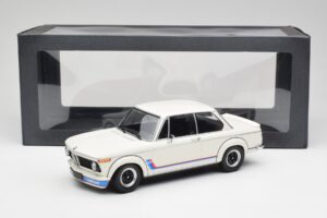 BMW 2002 Tii Turbo Alpine White Minichamps 1:18 155026200 Kov – obrázok 6 z 6