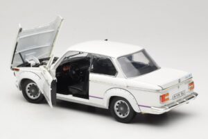 BMW 2002 Turbo E10 Biely Anson 1:18 30393 Kov – obrázok 5 z 8