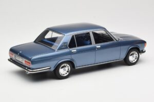 BMW 2500 E3 Blue Metallic BoS Models 1:18 BOS030 Živica – obrázok 2 z 6