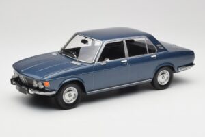 BMW 2500 E3 Blue Metallic Minichamps 1:18 155029200 Kov