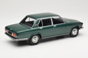 BMW 2500 E3 Green Metallic Minichamps 1:18 155029201 Kov – obrázok 2 z 6