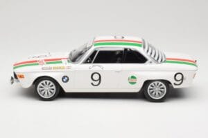 BMW 2800 CS E9 #9 Castrol BMW T. Moorkens / E. Haxhe 24 Hours of Spa 1971 Minichamps 1:18 155712709 Kov – obrázok 3 z 6