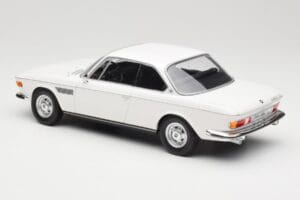 BMW 2800 CS E9 Biely Minichamps 1:18 155028030 Kov – obrázok 5 z 6