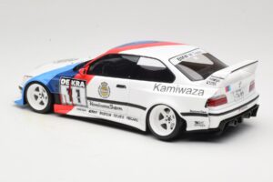 BMW 3 E36 Khyzyl Saleem Warsteiner Otto 1:18 OT1176 Živica – obrázok 5 z 6