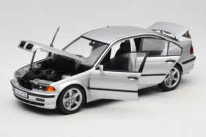BMW 3 Series E46 Strieborný UT Models 1:18 80439421535 Kov – obrázok 2 z 8