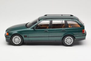 BMW 3 Series E36 Touring Green Metallic MCG 1:18 MCG18366 Kov – obrázok 3 z 6