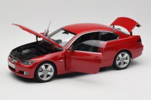 BMW 3 Series E92 Červený Kyosho 1:18 80430407219 Kov – obrázok 2 z 8