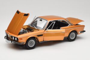 BMW 3.0 CSi E9 Gold Metallic Minichamps 1:18 180029027 Kov – obrázok 2 z 8