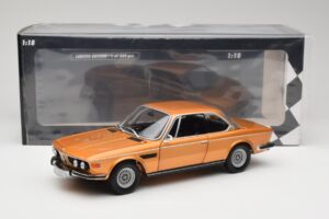 BMW 3.0 CSi E9 Gold Metallic Minichamps 1:18 180029027 Kov – obrázok 8 z 8