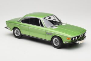 BMW 3.0 CSi E9 Green Metallic Minichamps 1:18 155028034 Kov – obrázok 4 z 6