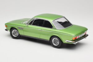 BMW 3.0 CSi E9 Green Metallic Minichamps 1:18 155028034 Kov – obrázok 5 z 6