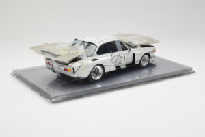 BMW 3.0 CSL Art Car Frank Stella Minichamps 1:18 80430150928 Kov – obrázok 3 z 6
