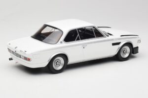 BMW 3.0 CSL E9 Chamonix White Otto 1:18 OT1145 Živica – obrázok 2 z 6