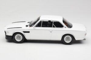 BMW 3.0 CSL E9 Chamonix White Otto 1:18 OT1145 Živica – obrázok 3 z 6