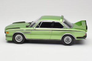 BMW 3.0 CSL E9 Green Metallic Minichamps 1:18 155028132 Kov – obrázok 3 z 6