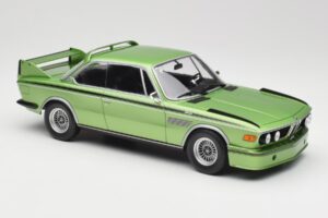 BMW 3.0 CSL E9 Green Metallic Minichamps 1:18 155028132 Kov – obrázok 4 z 6
