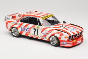 BMW 3.0 CSL E9 #71 Luigi Racing P. Xhenceval / J. Dieudonné 24 Hours of Le Mans 1977 Minichamps 1:18 155772571 Kov – obrázok 4 z 6