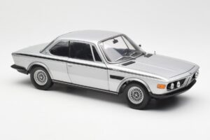 BMW 3.0 CSL E9 Strieborný Minichamps 1:18 180029020 Kov – obrázok 6 z 8