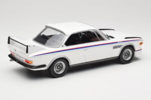 BMW 3.0 CSL E9 Biely Minichamps 1:18 155028136 Kov – obrázok 2 z 6