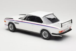 BMW 3.0 CSL E9 Biely Minichamps 1:18 155028136 Kov – obrázok 5 z 6