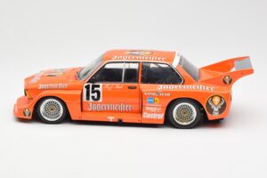 BMW 320i #15 Jägermeister H-J. Stuck Winner DRM Eifelrennen 1977 Minichamps 1:18 180772115 Kov – obrázok 4 z 8
