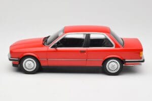 BMW 323i E21 Červený Minichamps 1:18 155026000 Kov – obrázok 3 z 6