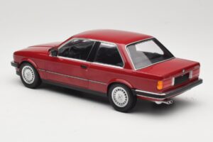 BMW 323i E30 Carmine Minichamps 1:18 155026008 Kov – obrázok 5 z 6