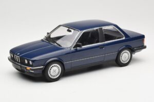 BMW 323i E30 Saturn Blue Minichamps 1:18 155026009 Kov