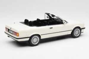 BMW 325i E30 Kabriolet Alpine Biely Norev 1:18 183213 Kov – obrázok 2 z 6