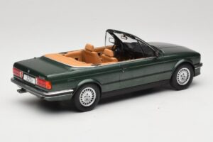 BMW 325i E30 Kabriolet Zelený MCG 1:18 MCG18545 Kov – obrázok 2 z 6