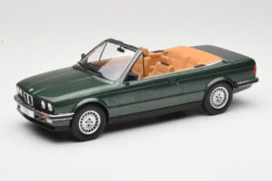 BMW 325i E30 Kabriolet Zelený MCG 1:18 MCG18545 Kov