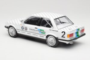 BMW 325i E30 #2 O. Manthey Vogelsang Automobile 3rd Place Eifel Race DTM 1986 Minichamps 1:18 155862602 Kov – obrázok 5 z 6