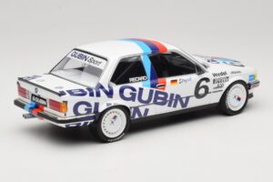 BMW 325i E30 #6 Gubin Sport V. Strycek DTM 1986 Minichamps 1:18 155862606 Kov – obrázok 2 z 6