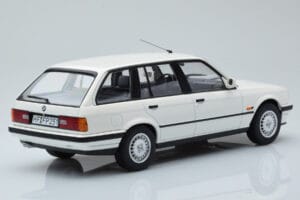 BMW 325i E30 Touring Biely Limitovaná Edícia Norev 1:18 183217 Kov – obrázok 2 z 6