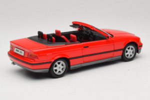BMW 325i E36 Kabriolet Červený Maisto 1:18 50229 Kov – obrázok 3 z 8
