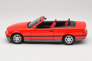 BMW 325i E36 Kabriolet Červený Maisto 1:18 50229 Kov – obrázok 4 z 8