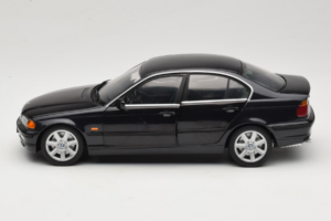 BMW 328i E46 Čierny UT Models 1:18 80439422373 Kov – obrázok 4 z 8