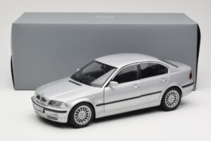 BMW 330i E46 Strieborný UT 1:18 80430302328 Kov – obrázok 8 z 8