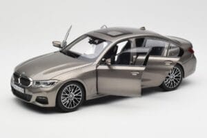 BMW 330i G20 Strieborný Norev 1:18 183275 Kov – obrázok 2 z 8