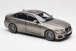 BMW 330i G20 Strieborný Norev 1:18 183275 Kov – obrázok 6 z 8