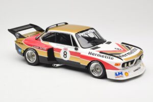 BMW 3.5 CSL E9 Hermetite #8 J. Fitzpatrick / T. Walkinshaw 1000 km Nurburgring 1976 Minichamps 1:18 155762608 Kov – obrázok 4 z 6