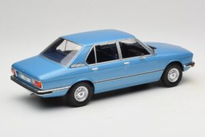 BMW 5 Series E12 Modrý MCG 1:18 MCG18541 Kov – obrázok 2 z 6