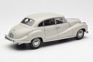 BMW 501 Cortina Šedý AUTOart 1:18 80430393098 Kov – obrázok 3 z 8